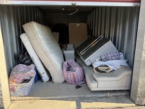 10 x 20 storage unit in Novi, MI