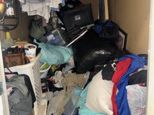 5 x 10 storage unit in Newark, CA