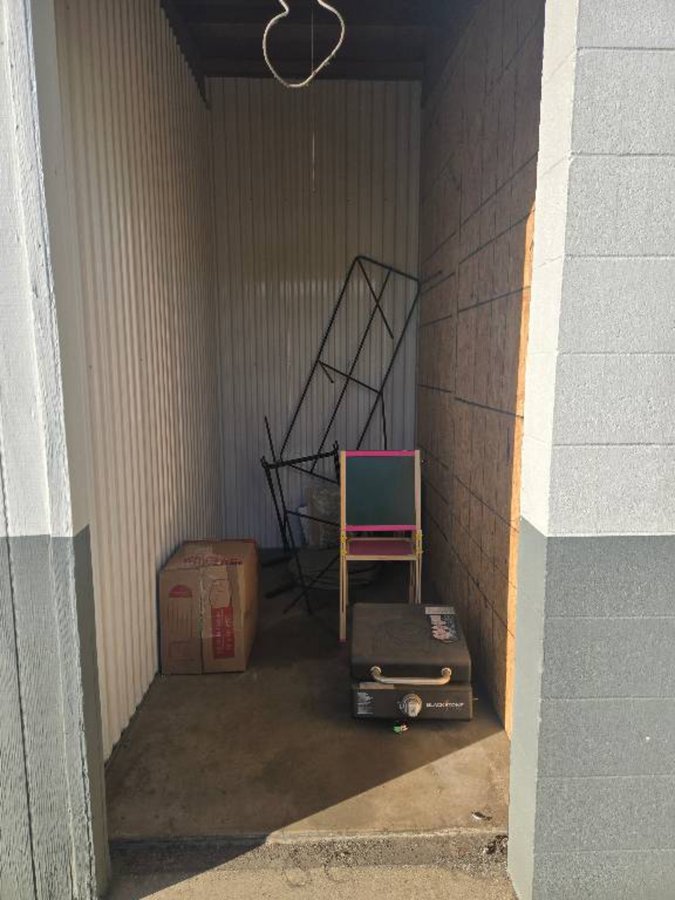 5 x 10 storage unit in Upland, CA