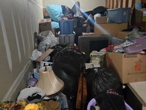 27 x 10 storage unit in Upland, CA