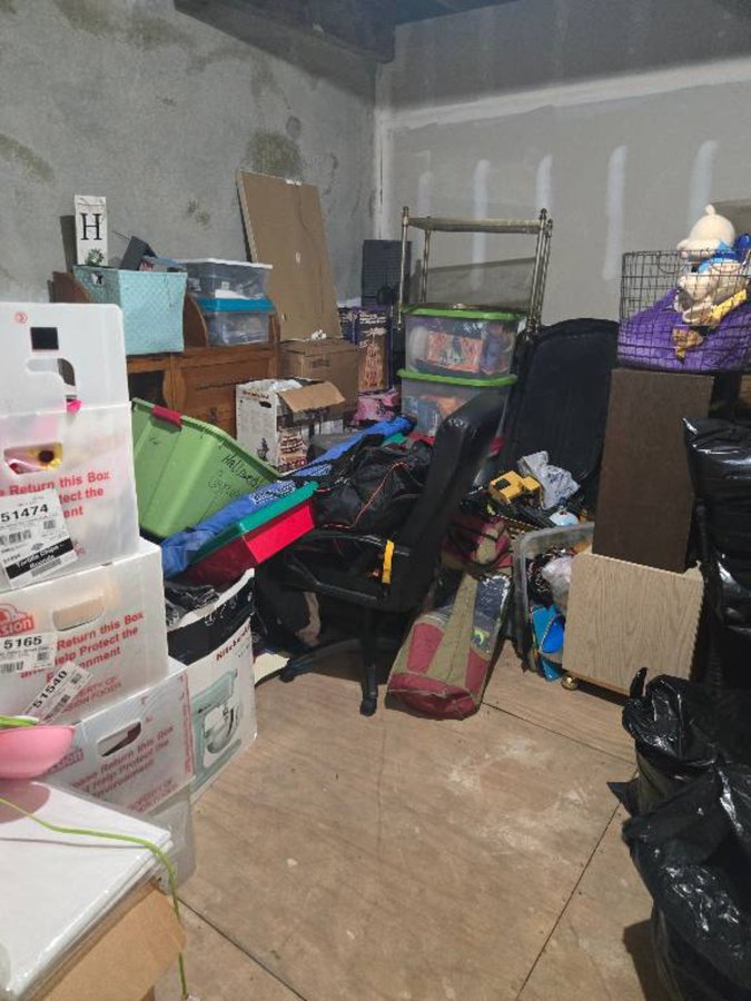 12 x 14 storage unit in Upland, CA
