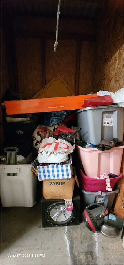 5 x 5 storage unit in Sacramento, CA