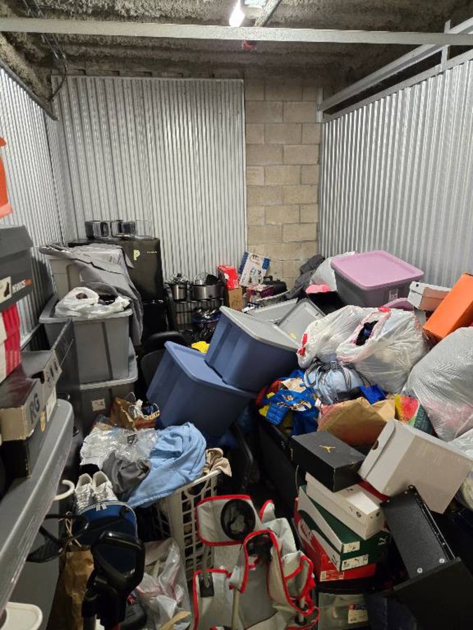 10 x 15 storage unit in San Gabriel, CA