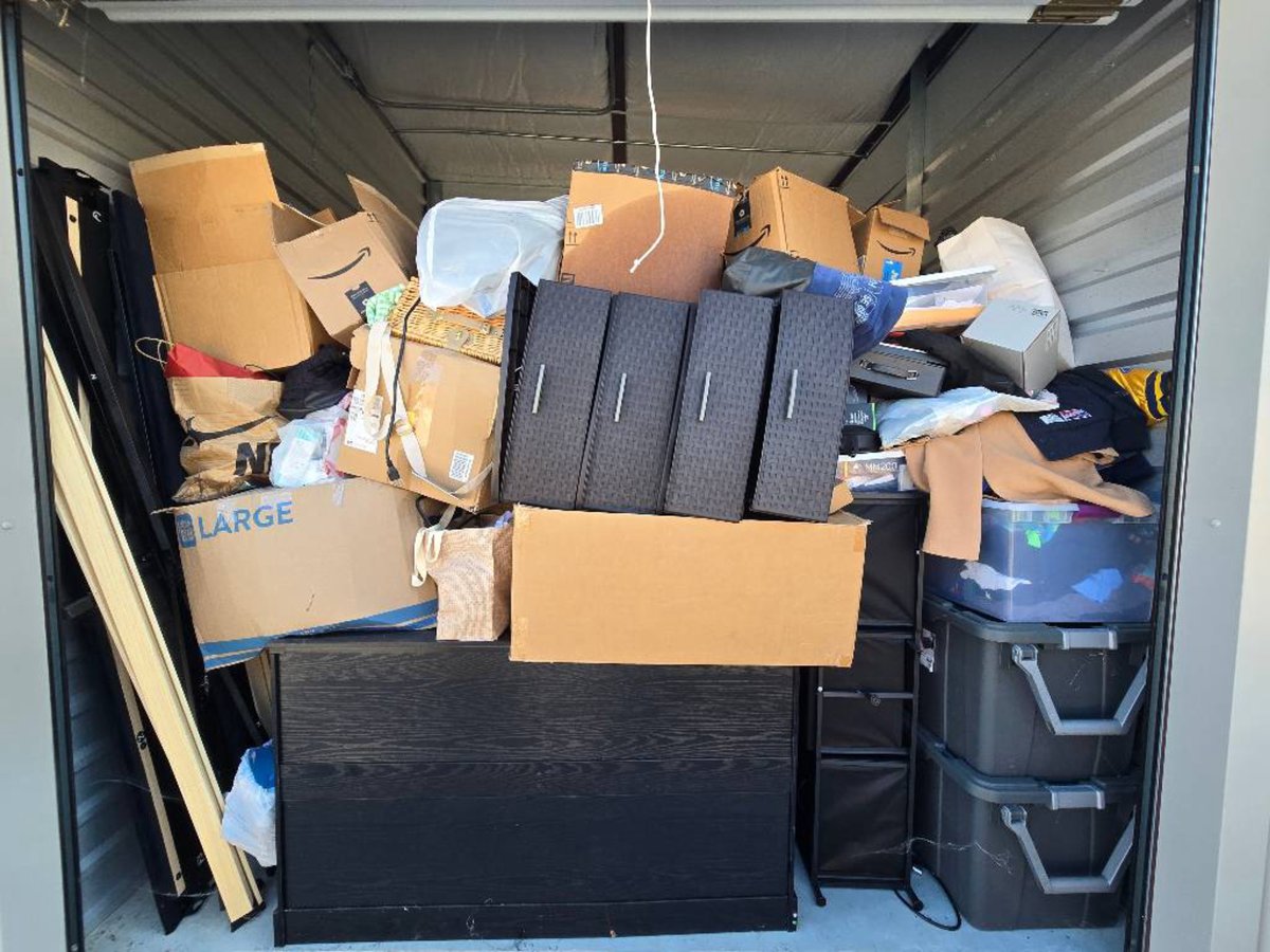 10 x 10 storage unit in Humble, TX