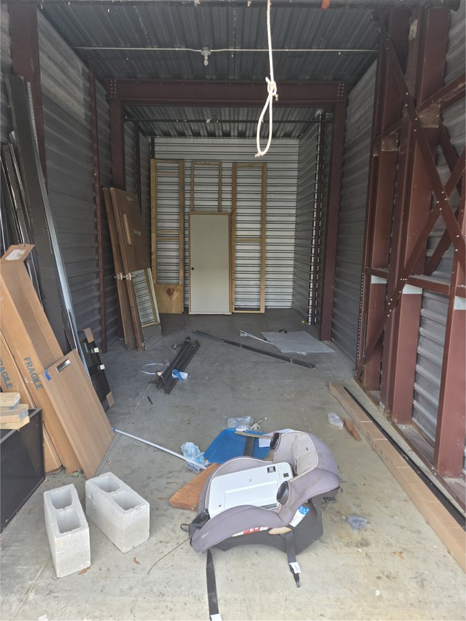 10 x 25 storage unit in San Antonio, TX