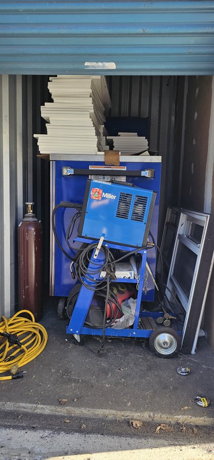 5 x 10 storage unit in Nashville, TN