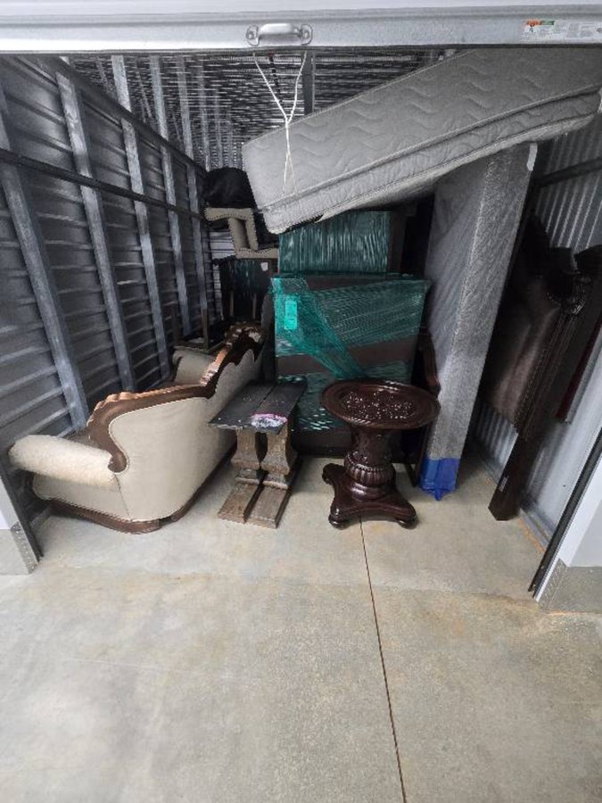 10 x 15 storage unit in Douglasville, GA