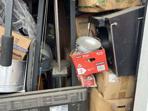 10 x 20 storage unit in Sacramento, CA