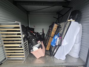 10 x 10 storage unit in Philadelphia, PA