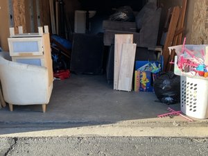 10 x 20 storage unit in Stockton, CA