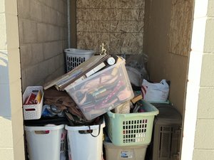 5 x 10 storage unit in Stockton, CA