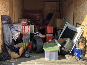 10 x 20 storage unit in Stockton, CA