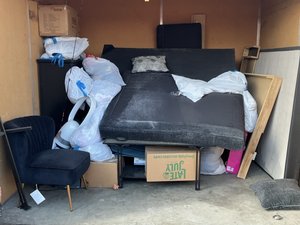 10 x 10 unit in Stockton