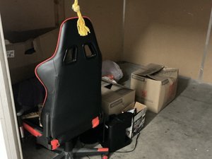 10 x 10 unit in Stockton