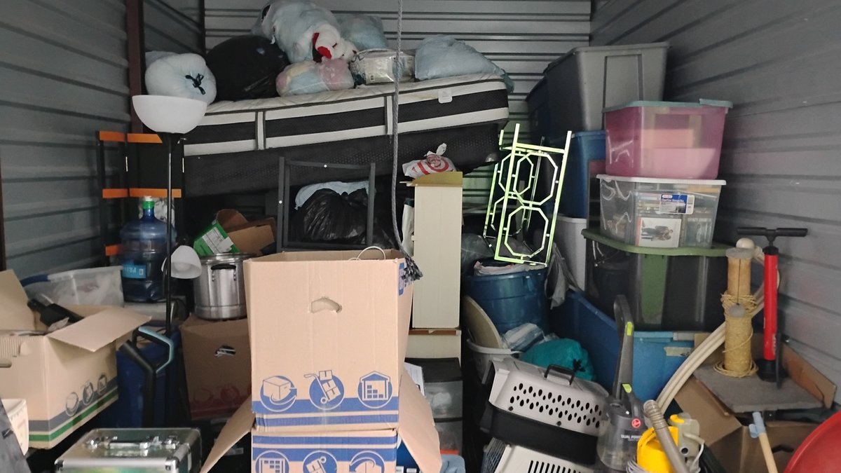 10 x 15 storage unit in Las Vegas, NV