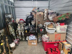 10 x 10 storage unit in Birmingham, AL