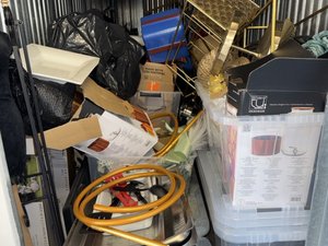 5 x 15 storage unit in Hayward, CA