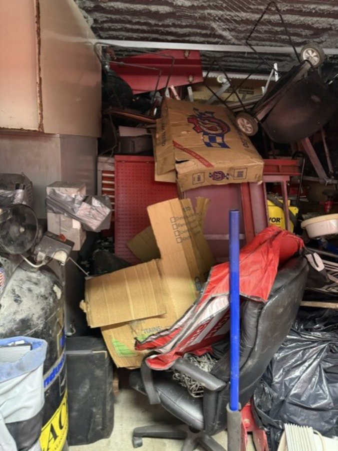 10 x 15 storage unit in Brooklyn, NY