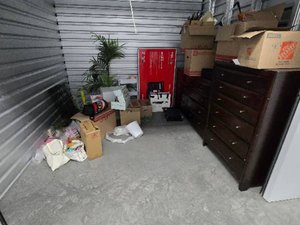 10 x 10 storage unit in Milpitas, CA