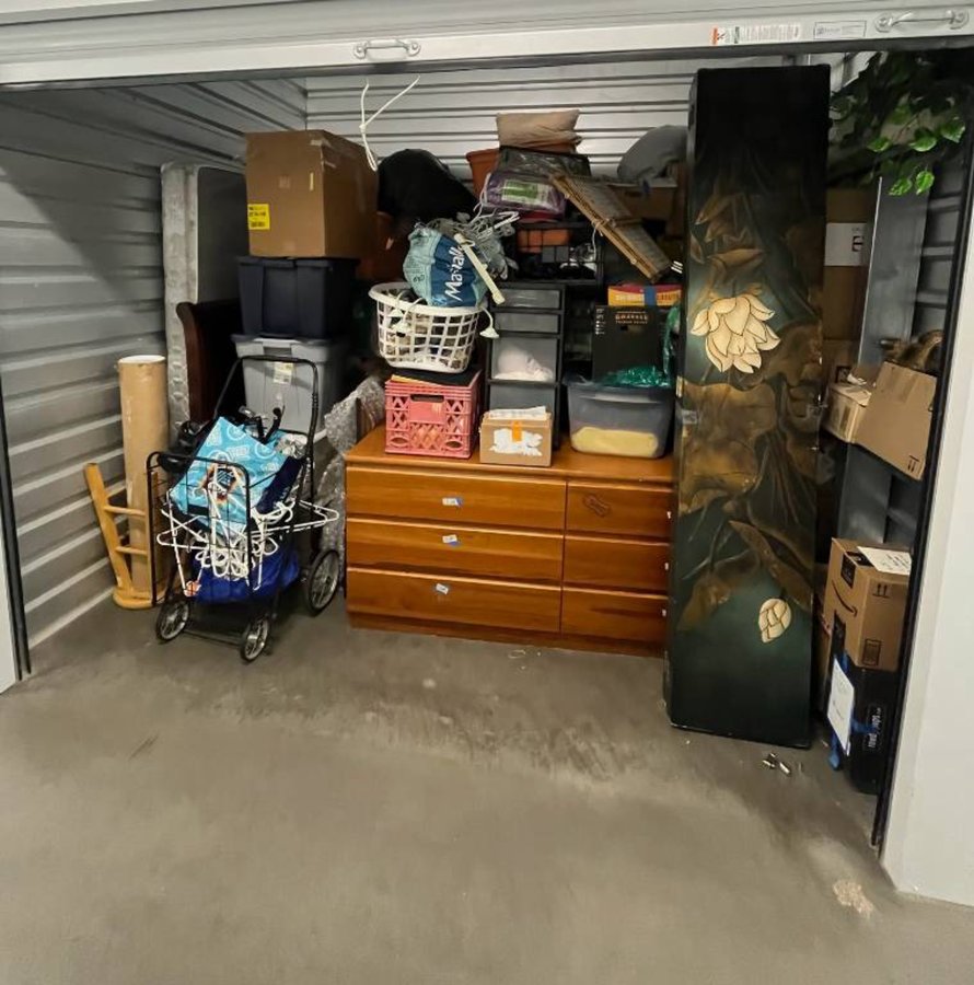 10 x 7 storage unit in Phoenix, AZ