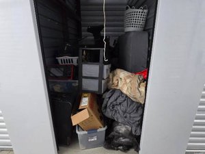 5 x 10 storage unit in Powder Springs, GA