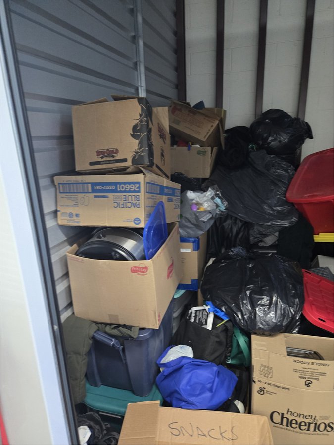 10 x 10 storage unit in Windsor Mill, MD