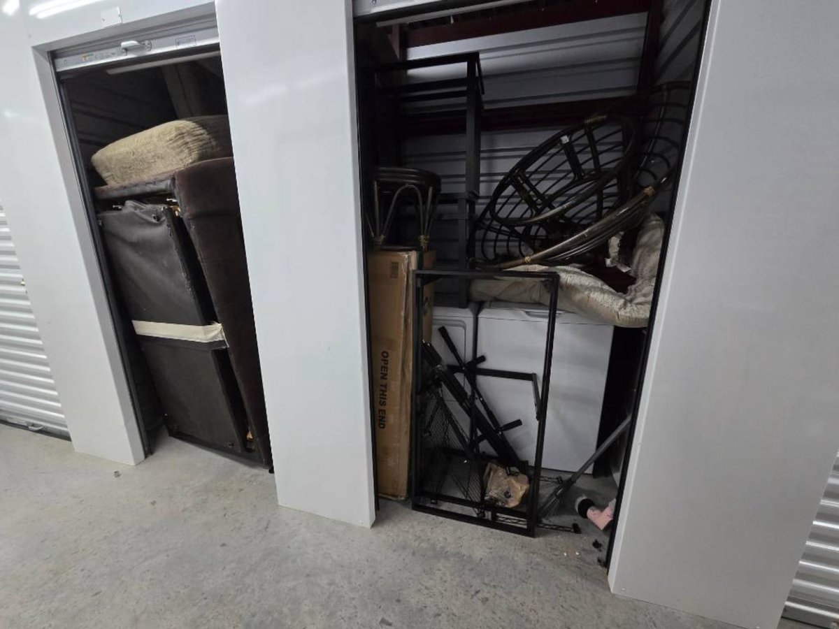 10 x 5 storage unit in Powder Springs, GA