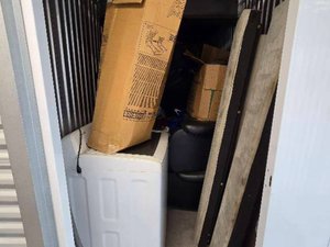 5 x 15 storage unit in Ontario, CA