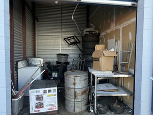 10 x 15 storage unit in Warren, MI