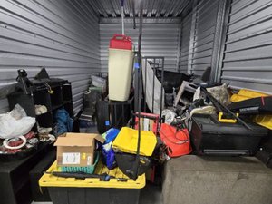 10 x 20 storage unit in Highland, CA