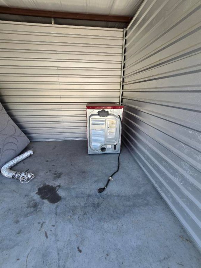 10 x 10 storage unit in New Albany, IN