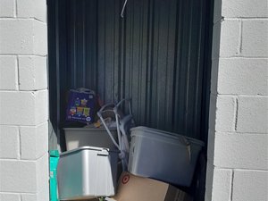 5 x 5 storage unit in Hendersonville, NC