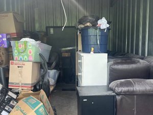 10 x 15 storage unit in Tampa, FL
