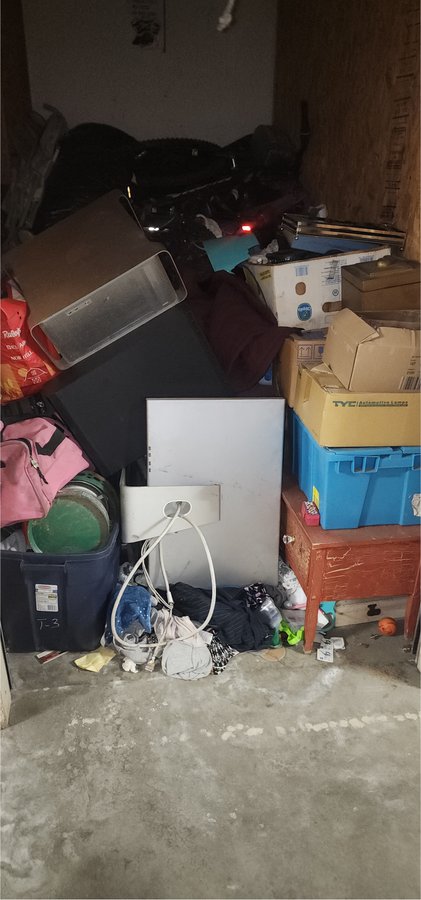 5 x 10 storage unit in Sacramento, CA