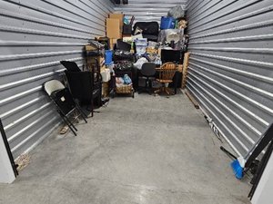 9 x 20 storage unit in Azusa, CA