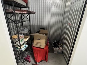 5 x 5 storage unit in Launderhill, FL