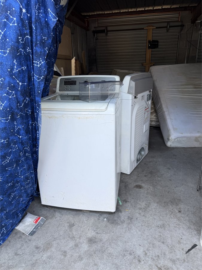 20 x 20 storage unit in Indianapolis, IN
