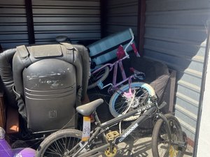 10 x 10 unit in Sacramento