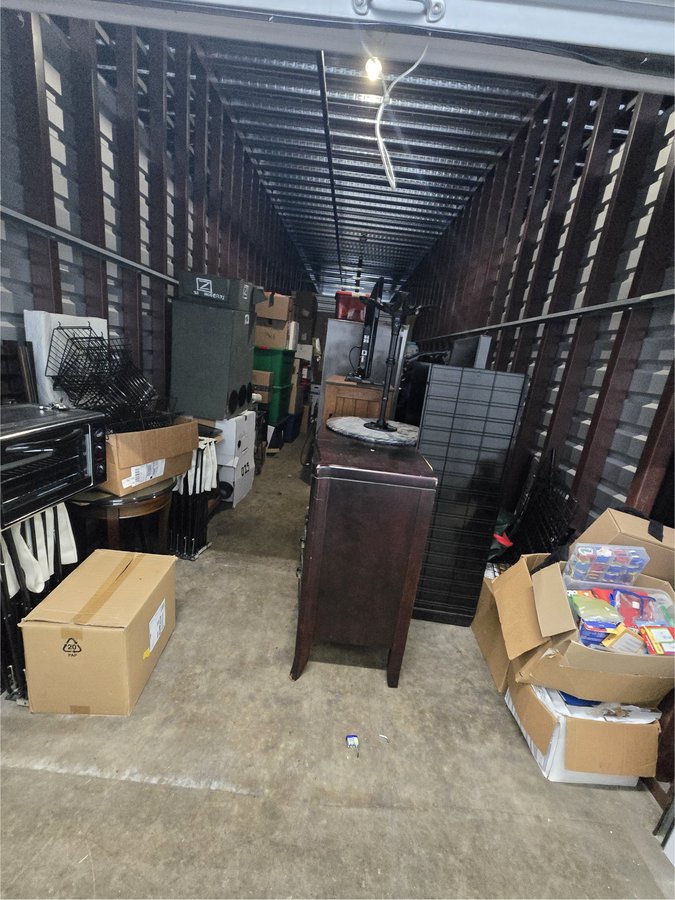 10 x 30 storage unit in Windsor Mill, MD