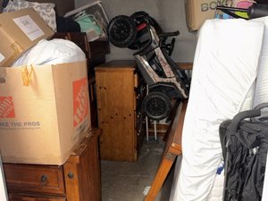 7 x 10 storage unit in Stockton, CA