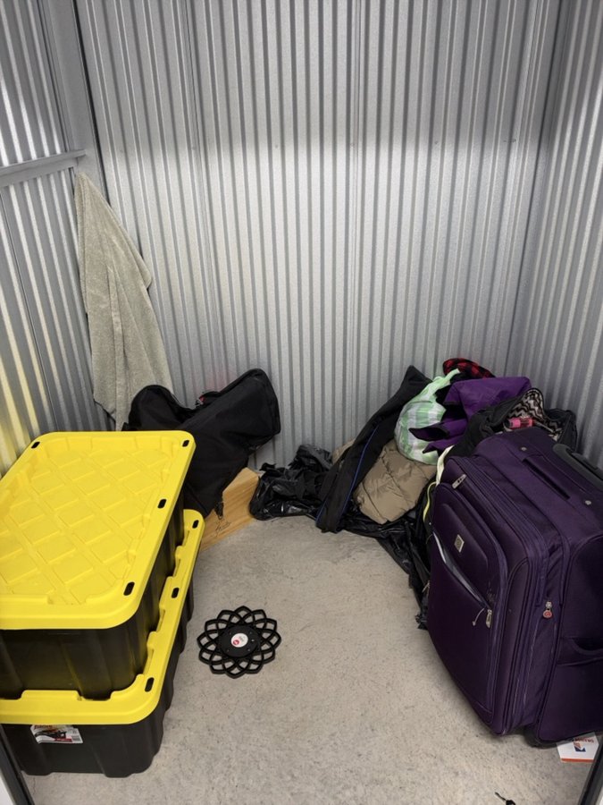 5 x 5 storage unit in Stockton, CA