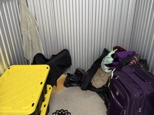 5 x 5 storage unit in Stockton, CA