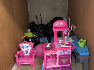 5 x 10 storage unit in Stockton, CA