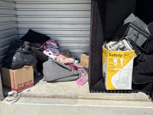 10 x 5 storage unit in Converse, TX