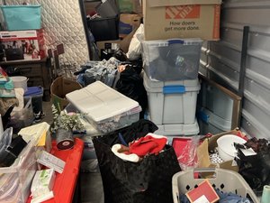 10 x 20 storage unit in Elk Grove, CA