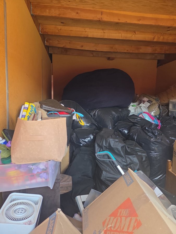 10 x 15 storage unit in Sacramento, CA