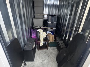 5 x 10 storage unit in Philadelphia, PA