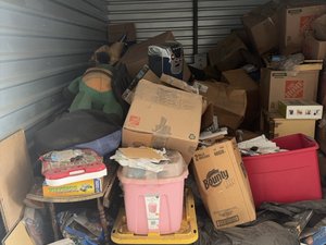 10 x 15 storage unit in Stockton, CA