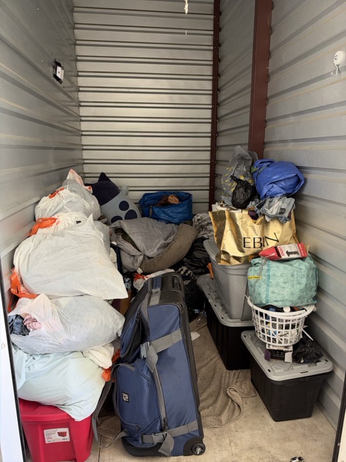 5 x 10 storage unit in Stockton, CA