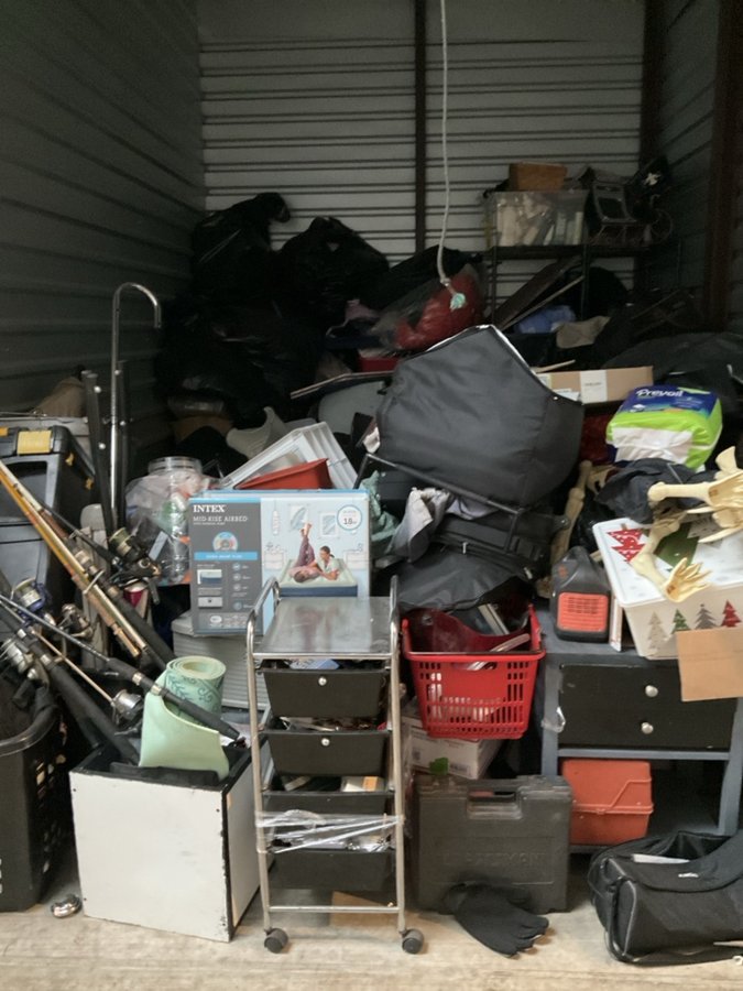10 x 15 storage unit in Stockton, CA
